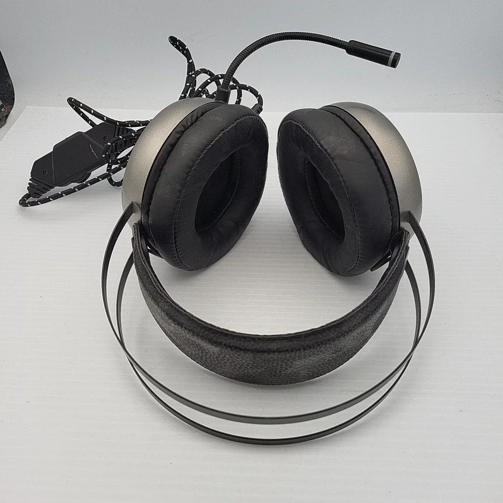 TBI Pro V8 Wired Dynamic LED Over-Ear Microphone Headphones Gaming Headset WORKS